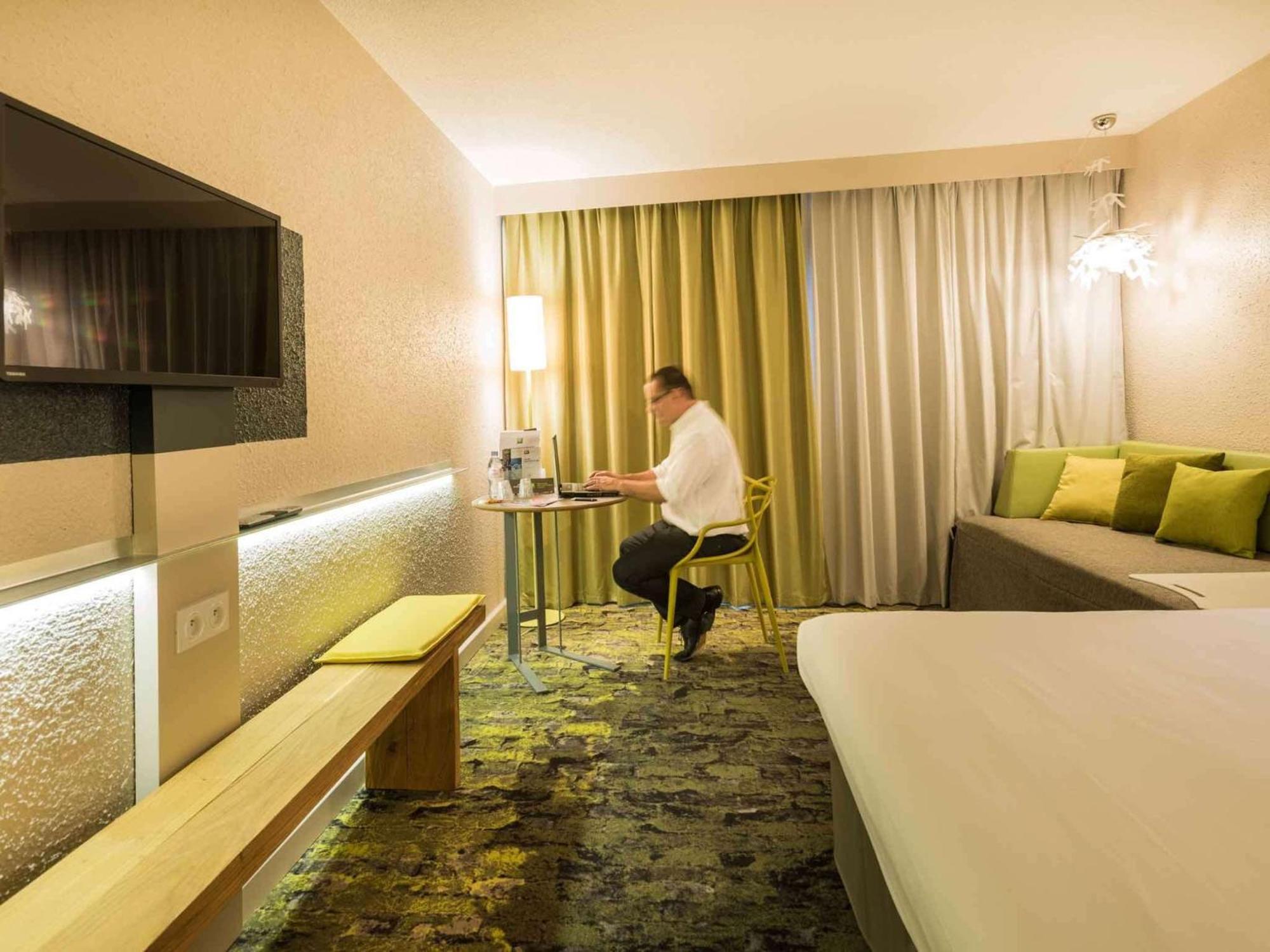 Ibis Styles Tours Sud Hotel Chambray-les-Tours Exterior photo